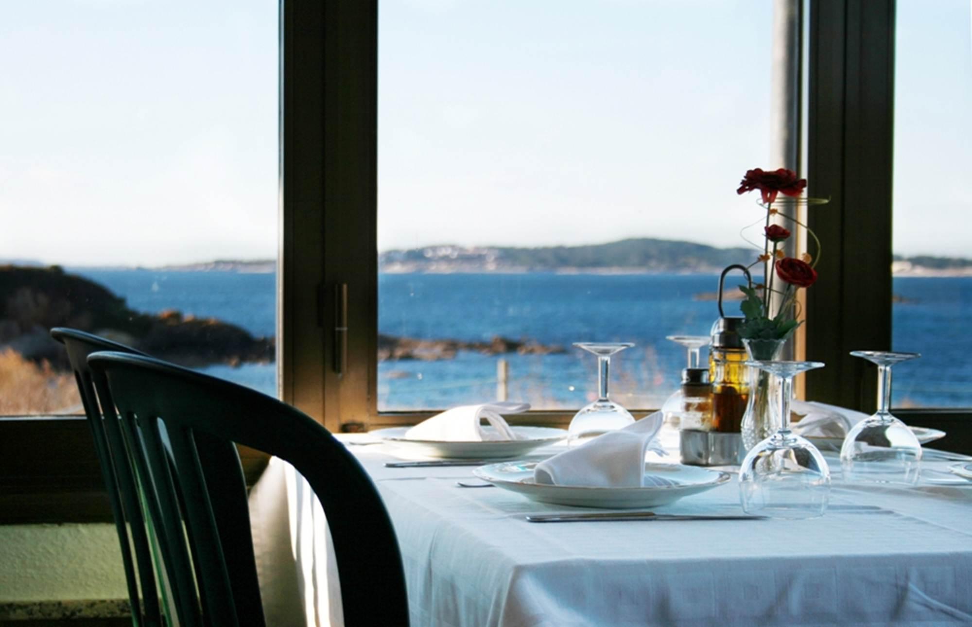 Hotel Delfin Azul Playa de la Lanzada Restaurant photo